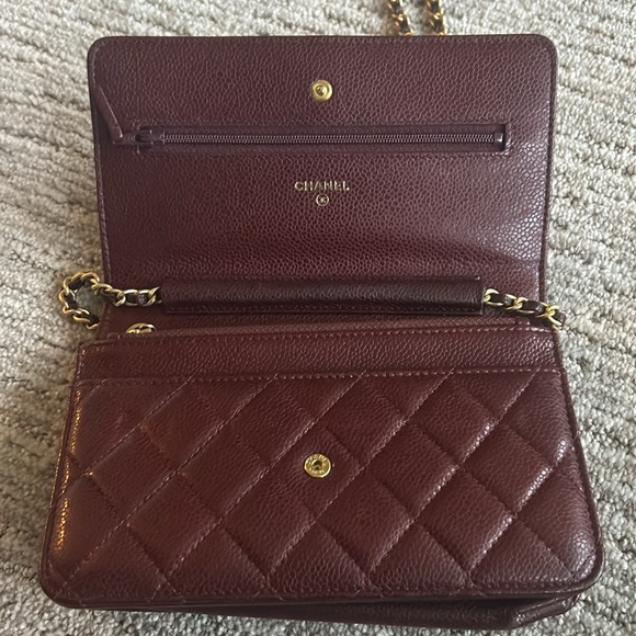Chanel Caviar Quilted Wallet on Chain Burgundy - Picture 3 of 6